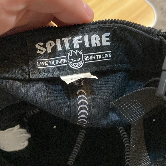 Spitfire Embroidered Corduroy snap back hat - Picture 4 of 6